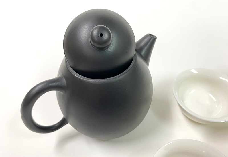 夾碳黑陶龍蛋壺組